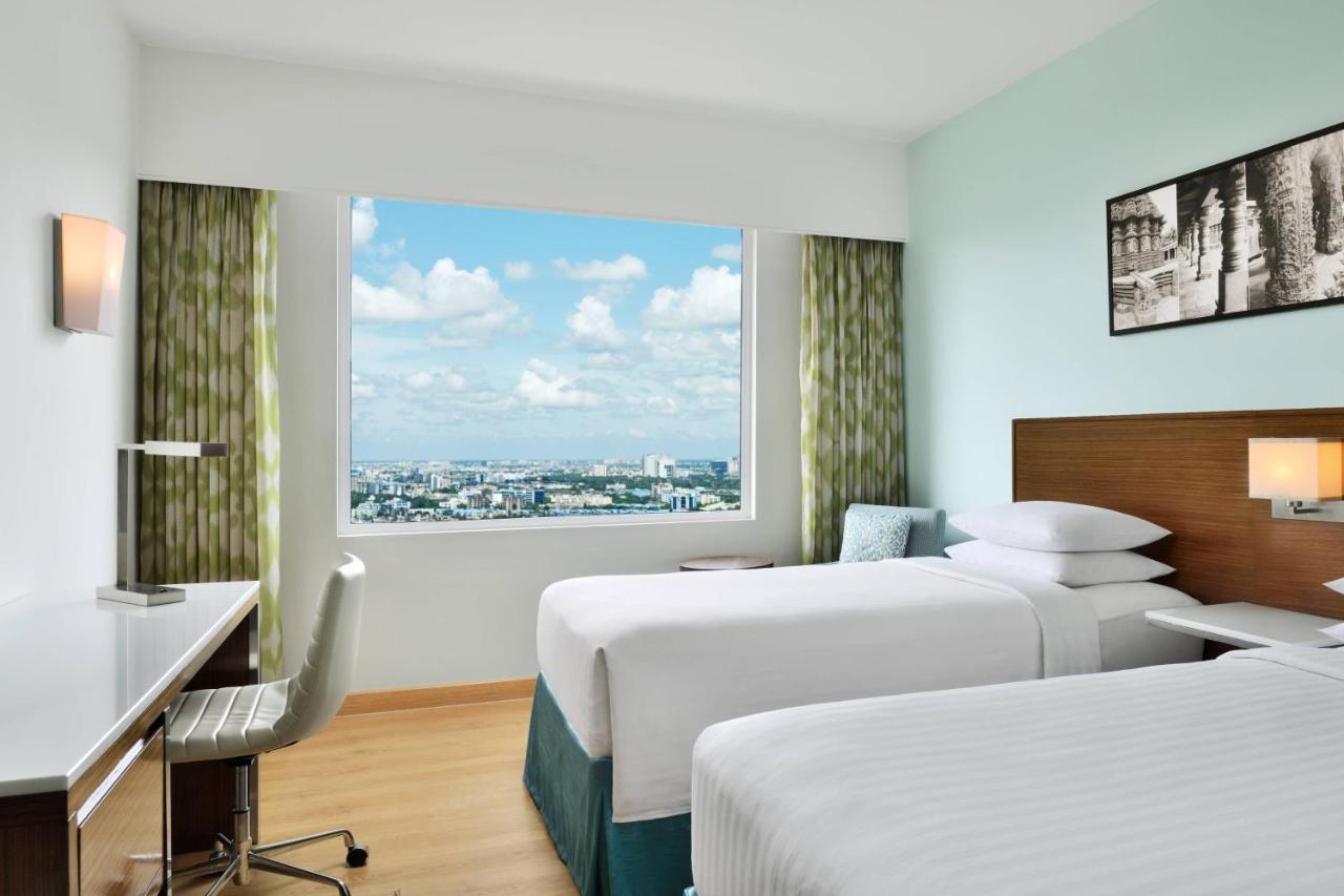 Hotel Fairfield By Marriott Bengaluru Rajajinagar Exterior foto